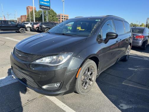 2018 Chrysler Pacifica Touring-L