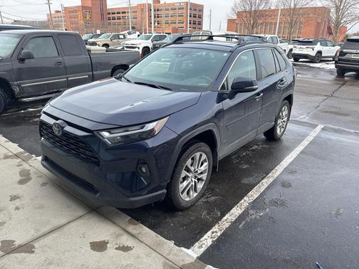 2025 Toyota RAV4 XLE Premium