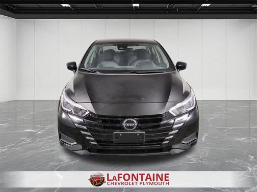 2023 Nissan Versa 1.6 SV