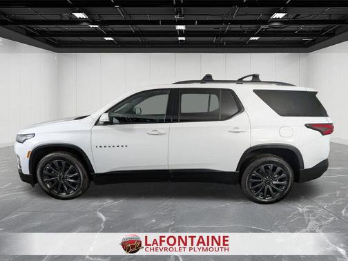 Summit White 2023 Chevrolet Traverse RS