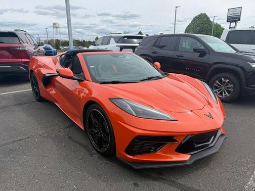 Sebring Orange Tintcoat 2025 Chevrolet Corvette Stingray w/1LT