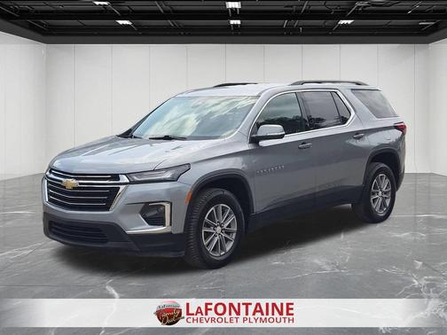 Sterling Gray Metallic 2023 Chevrolet Traverse LT Cloth