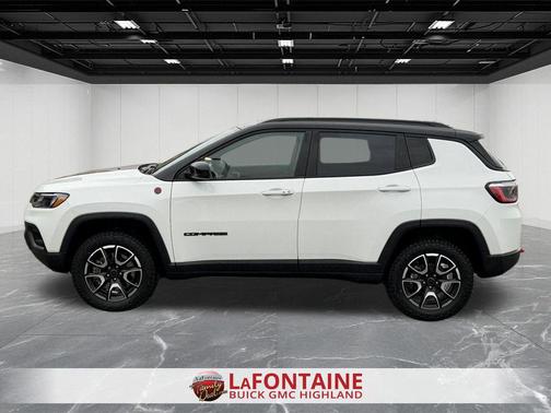 2025 Jeep Compass Trailhawk