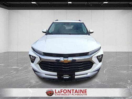 Summit White 2025 Chevrolet Trailblazer LT