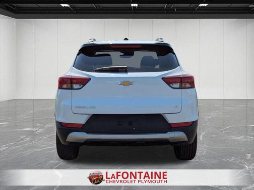 Summit White 2025 Chevrolet Trailblazer LT