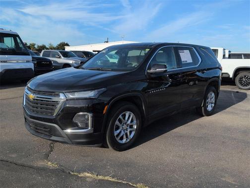 2023 Chevrolet Traverse LS