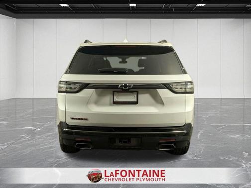 Iridescent Pearl Tricoat 2018 Chevrolet Traverse Premier