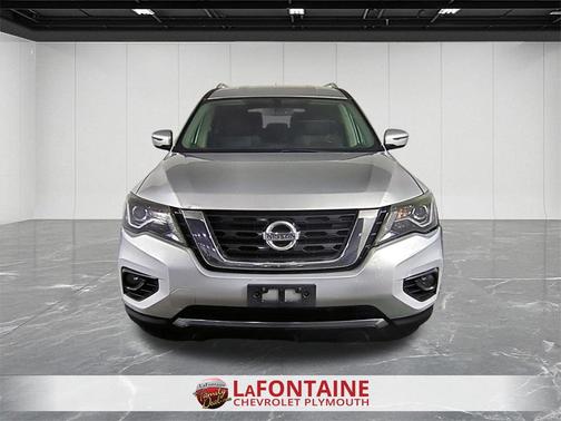 2018 Nissan Pathfinder SV