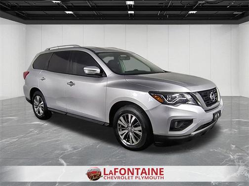 2018 Nissan Pathfinder SV