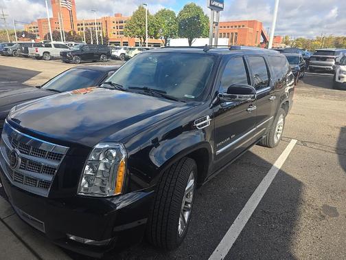 2014 Cadillac Escalade ESV Platinum Edition