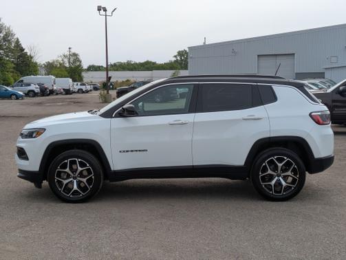 Bright White Clearcoat 2025 Jeep Compass Limited 4x4