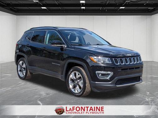 Diamond Black Crystal Pearlcoat 2019 Jeep Compass Limited