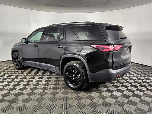 2022 Chevrolet Traverse LT Leather