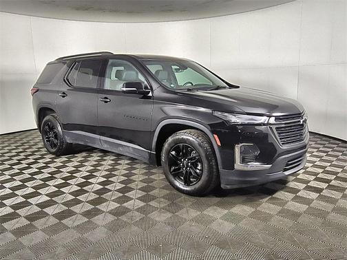 2022 Chevrolet Traverse LT Leather