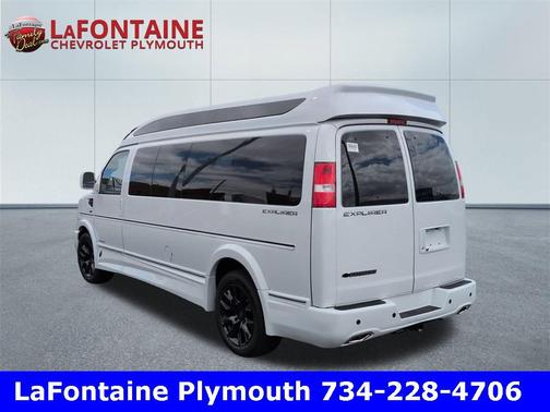 2025 Chevrolet Express 2500 RWD 2500 Extended Wheelbase WT