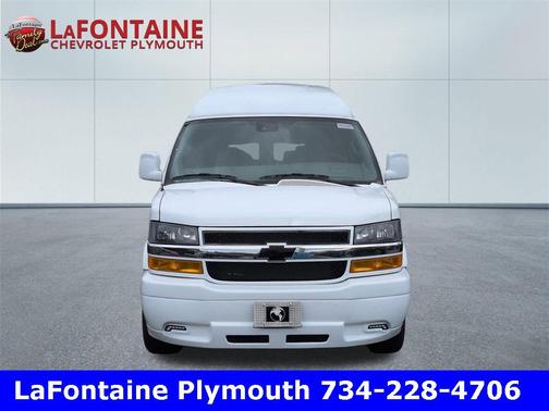 2025 Chevrolet Express 2500 RWD 2500 Extended Wheelbase WT