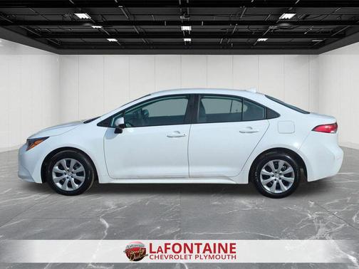 Ice Cap 2025 Toyota Corolla LE