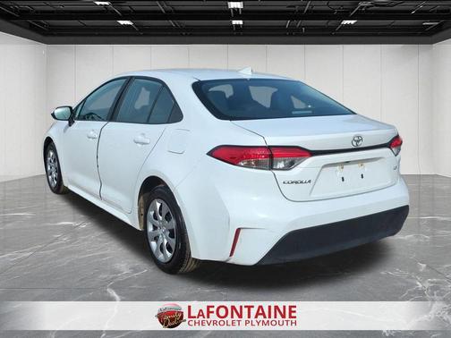 Ice Cap 2025 Toyota Corolla LE