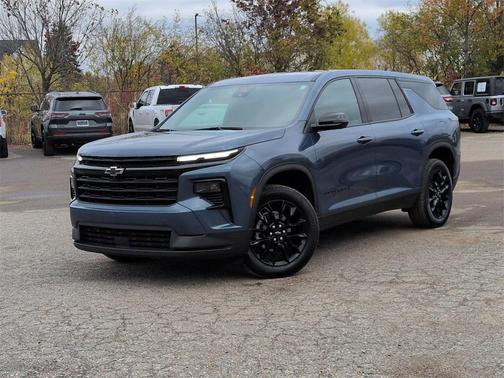 2024 Chevrolet Traverse LS