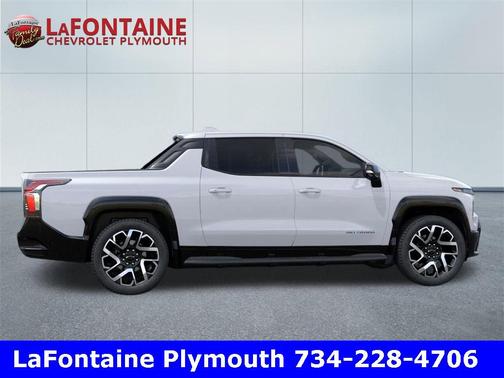 2025 Chevrolet Silverado EV RST