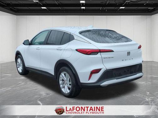 Summit White 2025 Buick Envista Preferred FWD