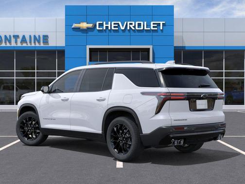 Summit White 2026 Chevrolet Traverse LT