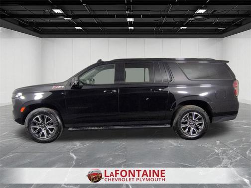 2022 Chevrolet Suburban 4WD Z71