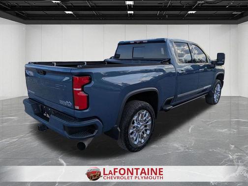 Lakeshore Blue Metallic 2024 Chevrolet Silverado 2500 High Country