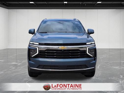 2025 Chevrolet Suburban LS