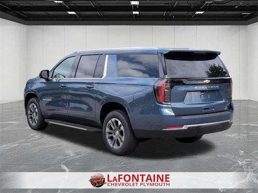 2025 Chevrolet Suburban LS