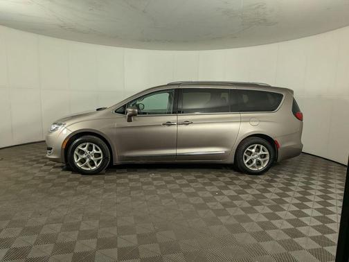 Molten Silver 2017 Chrysler Pacifica Touring-L
