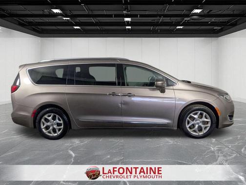 Molten Silver 2017 Chrysler Pacifica Touring-L