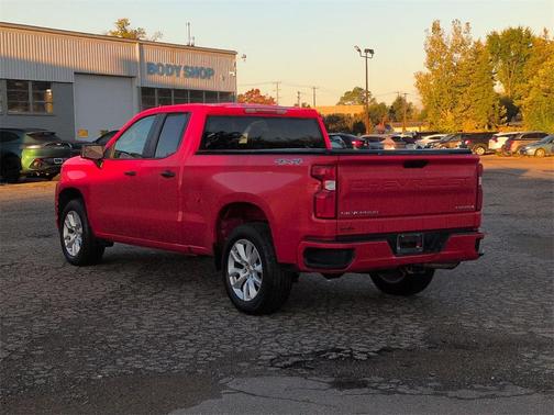 2020 Chevrolet Silverado 1500 Custom
