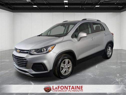 Silver Ice Metallic 2020 Chevrolet Trax LT