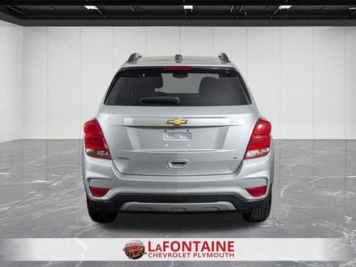 Silver Ice Metallic 2020 Chevrolet Trax LT