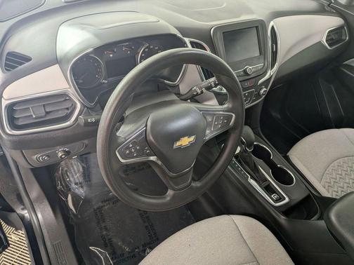 Mosaic Black Metallic 2024 Chevrolet Equinox LS