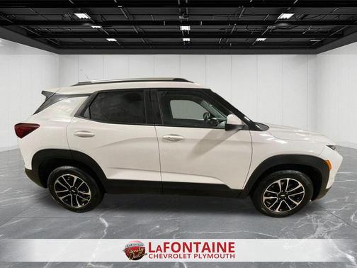 Summit White 2025 Chevrolet Trailblazer LT