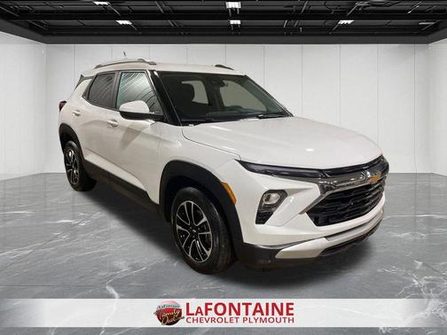 Summit White 2025 Chevrolet Trailblazer LT