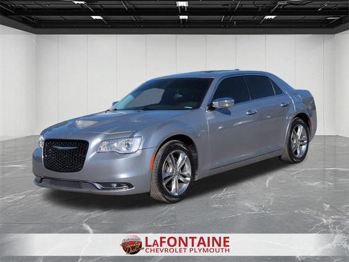 2016 Chrysler 300 S