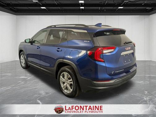 Marine Metallic 2023 GMC Terrain SLE