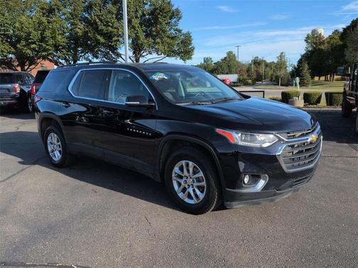 2020 Chevrolet Traverse LT Cloth