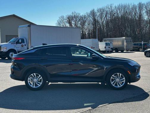 2025 Buick Envista Preferred FWD