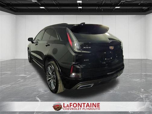 2024 Cadillac XT4 Sport