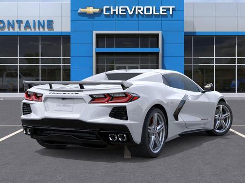 Arctic White 2026 Chevrolet Corvette Stingray w/2LT