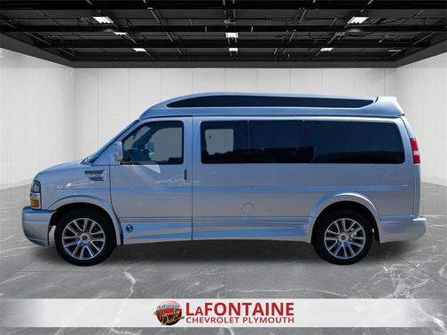 2025 Chevrolet Express 2500 RWD 2500 Regular Wheelbase WT