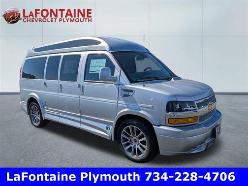 2025 Chevrolet Express 2500 RWD 2500 Regular Wheelbase WT