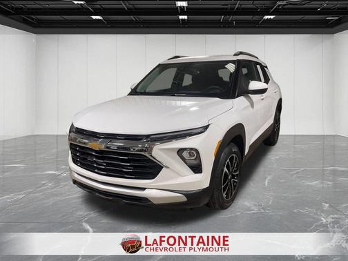 Summit White 2025 Chevrolet Trailblazer LT