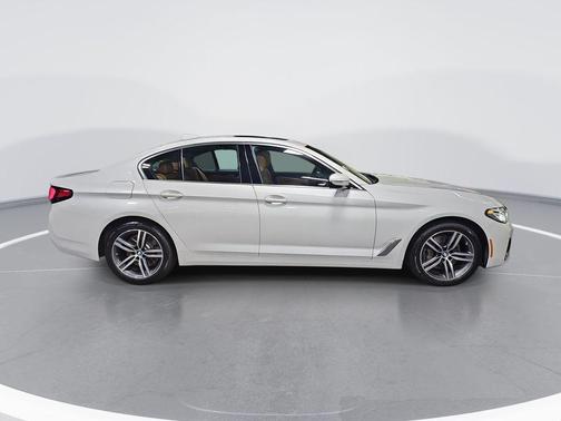 White Metallic 2021 BMW 540 i xDrive
