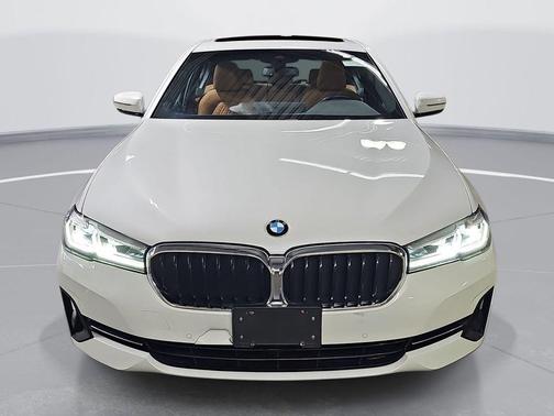 White Metallic 2021 BMW 540 i xDrive