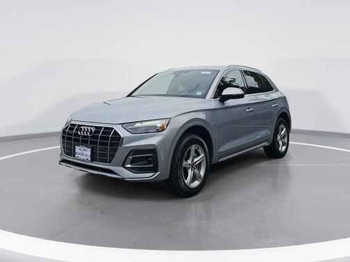 2022 Audi Q5 40 Premium